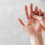 علت سوزن سوزن شدن انگشتان دست