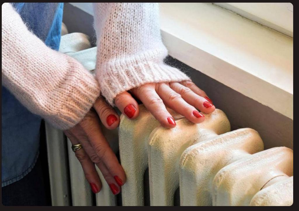 علت سرد شدن انگشتان دست